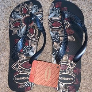 Brand new Havaianas flip flops women’s 6